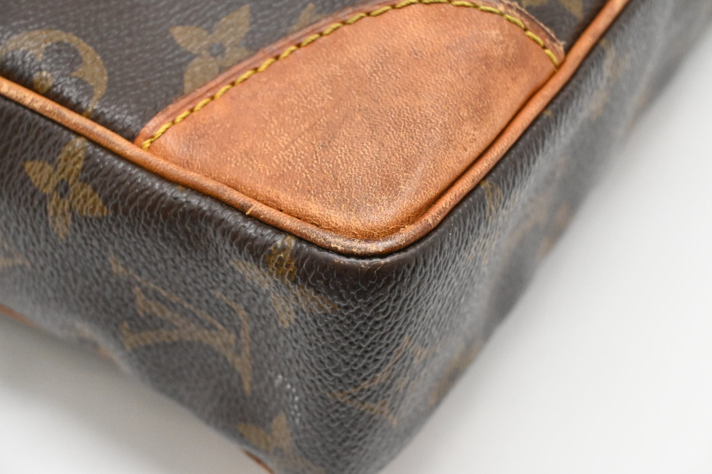 Louis Vuitton Porte Document Voyage in Monogram Canvas