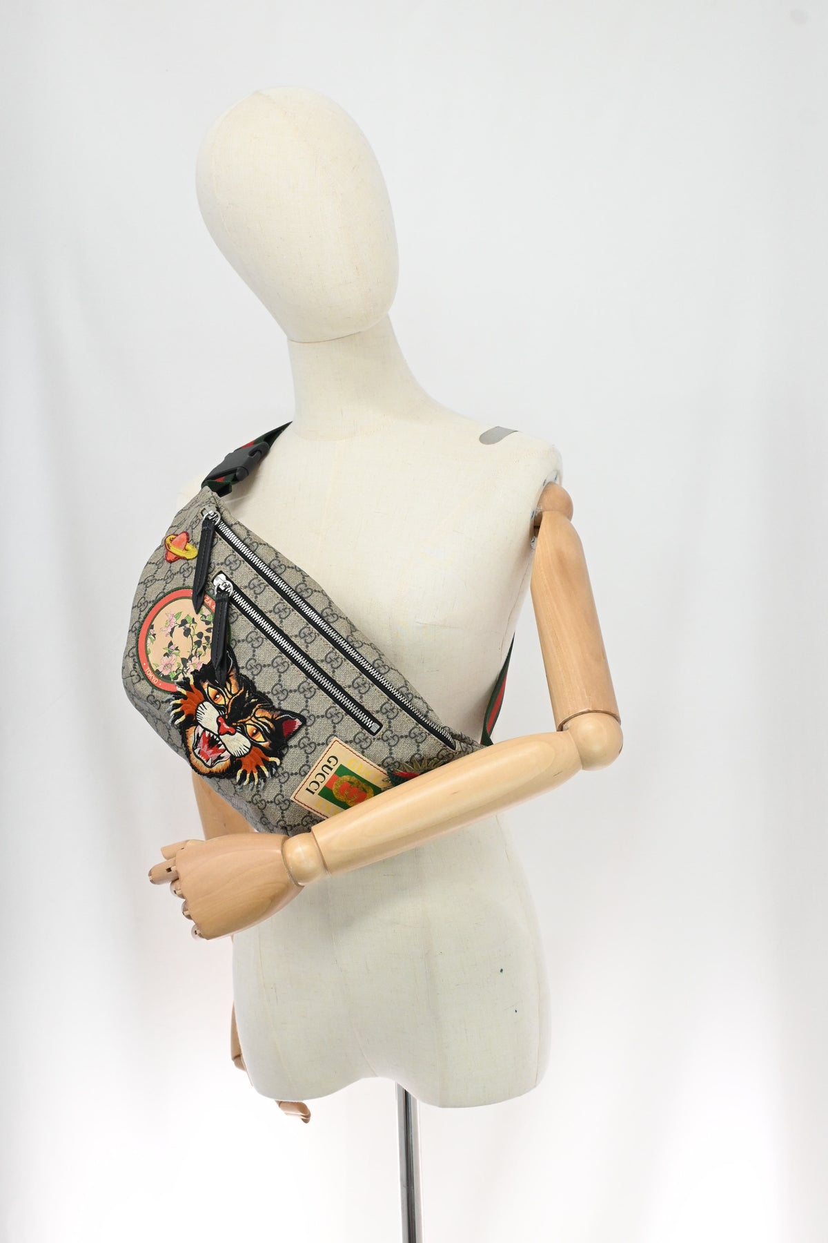 Gucci Ginza 2017 Bumbag in GG Supreme Canvas