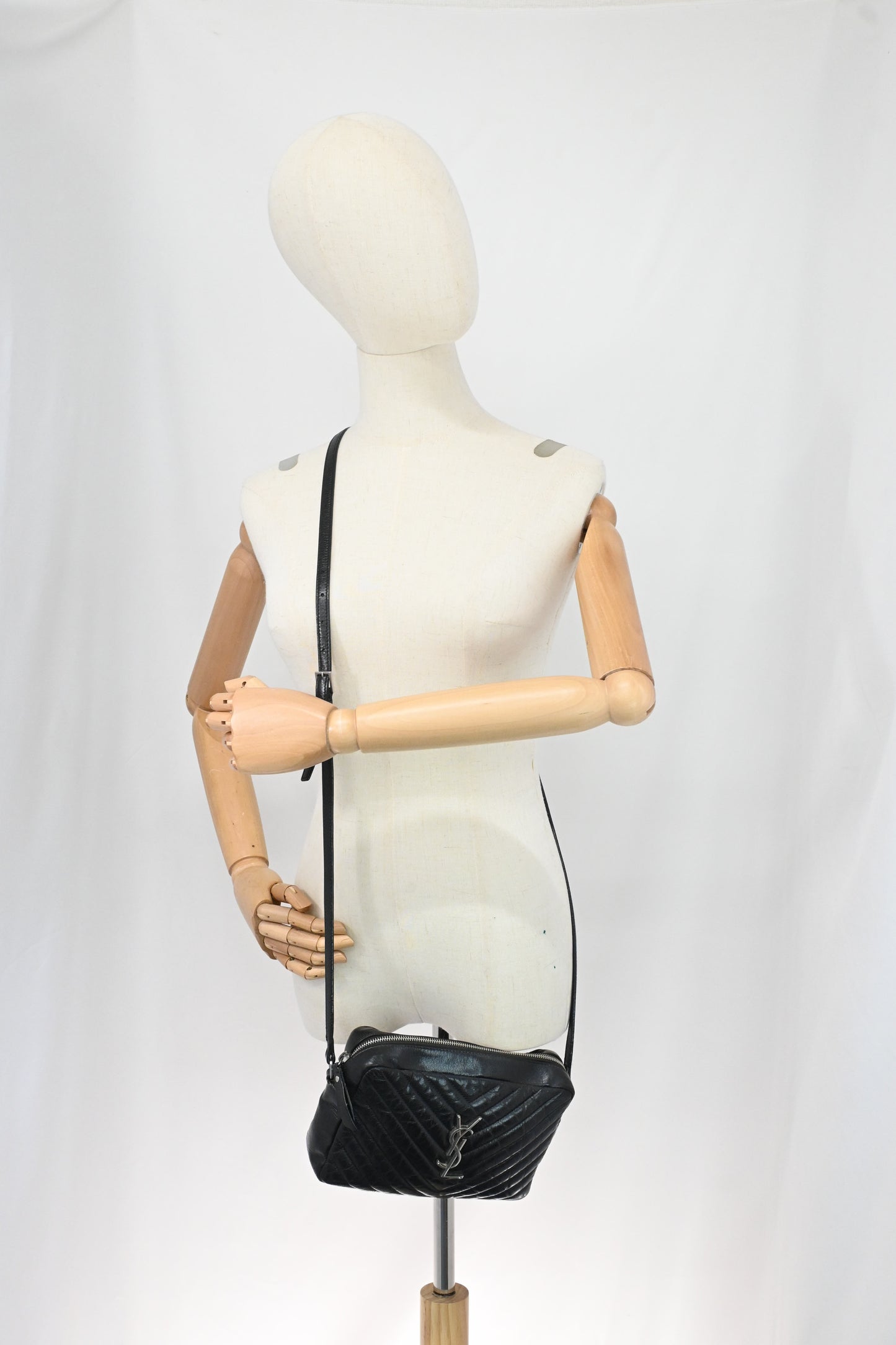 YSL Saint Laurent Lou Camera Bag in Black Leather