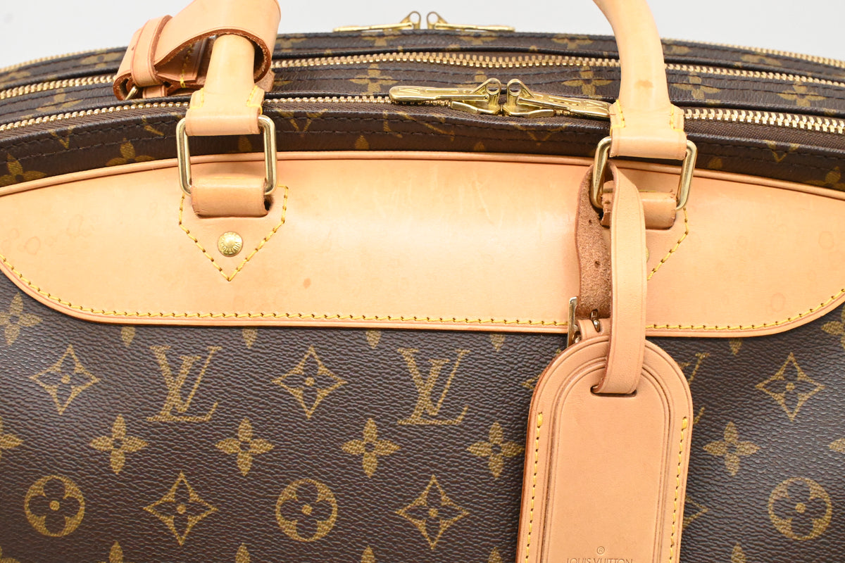 Louis Vuitton Alize 3 Pouches in Monogram Canvas