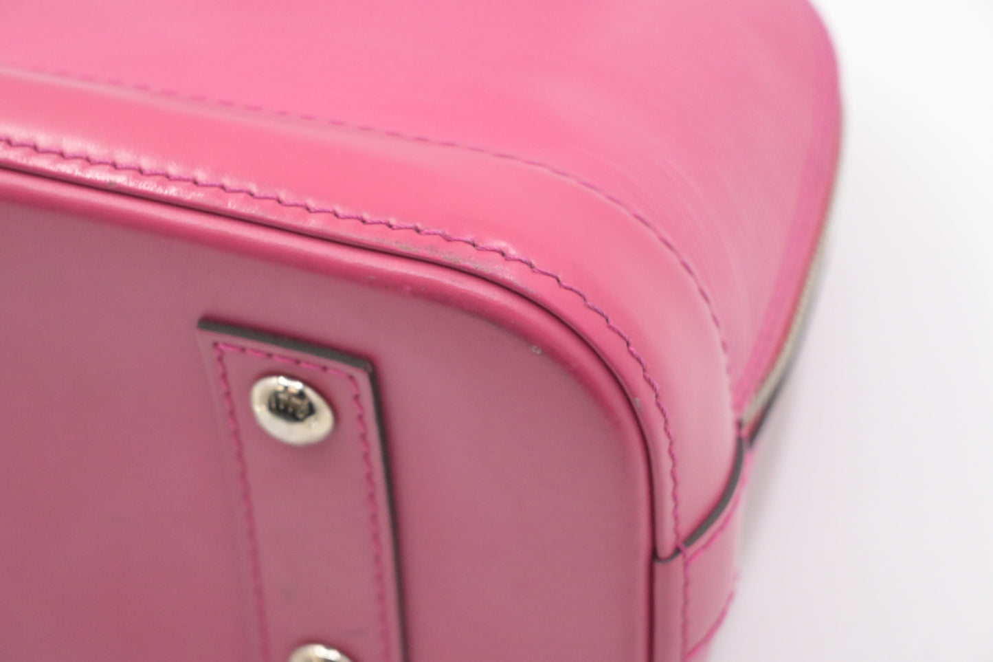 Louis Vuitton Alma BB in Pink Epi Leather