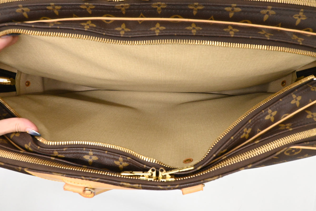 Louis Vuitton Alize 3 Pouches in Monogram Canvas