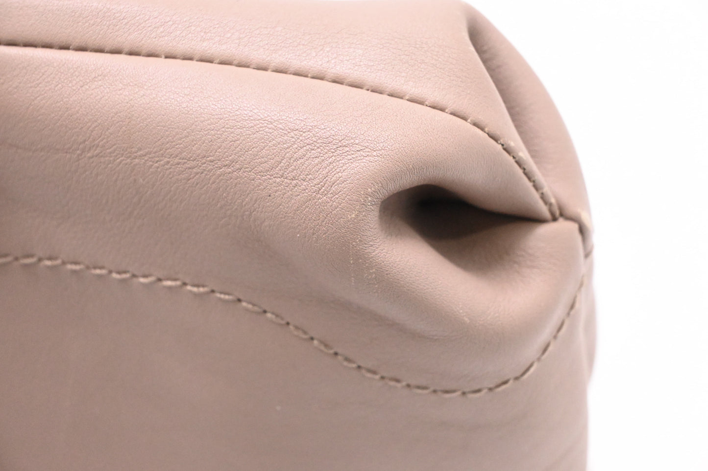 Ferragamo Shoulder in Greige Leather