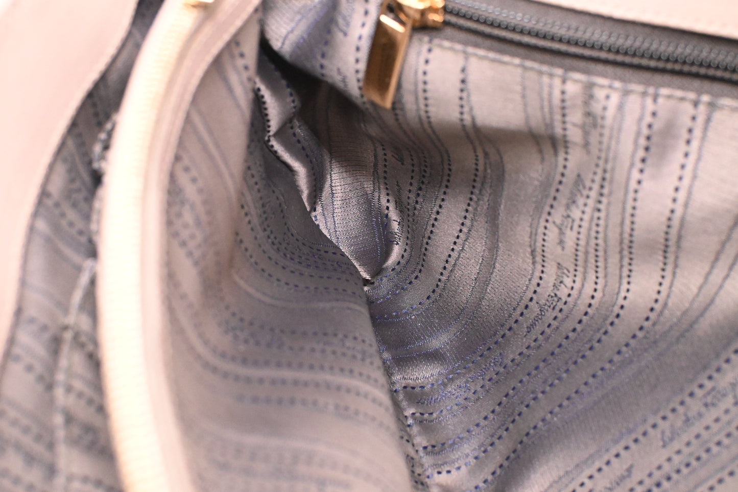 Ferragamo Shoulder in Greige Leather