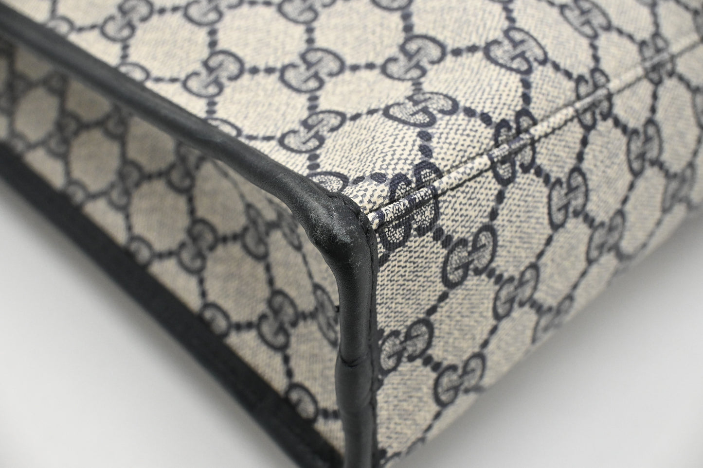 Gucci Sherry Tote in Navy Blue GG Supreme Canvas