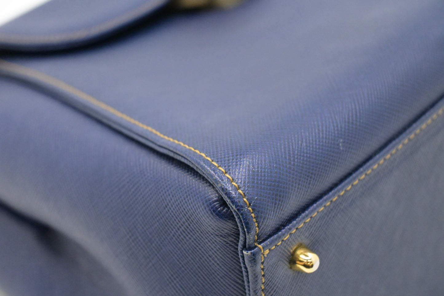 Valentino Shoulder Bag in Blue Leather