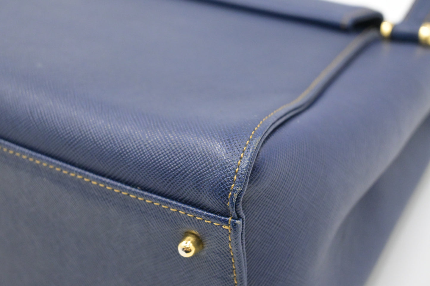 Valentino Shoulder Bag in Blue Leather