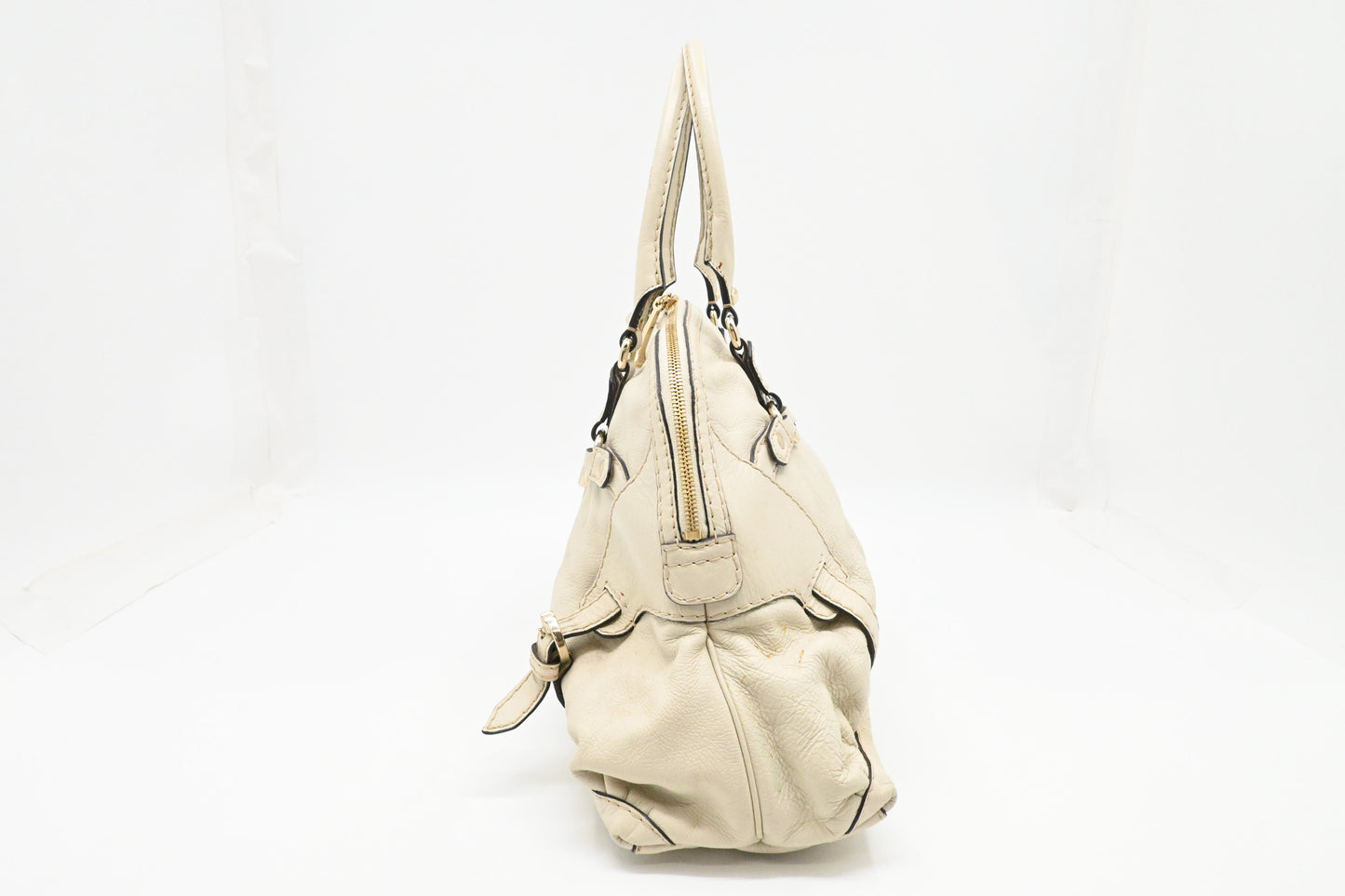 Gucci Horsebit Handbag in Off White Leather