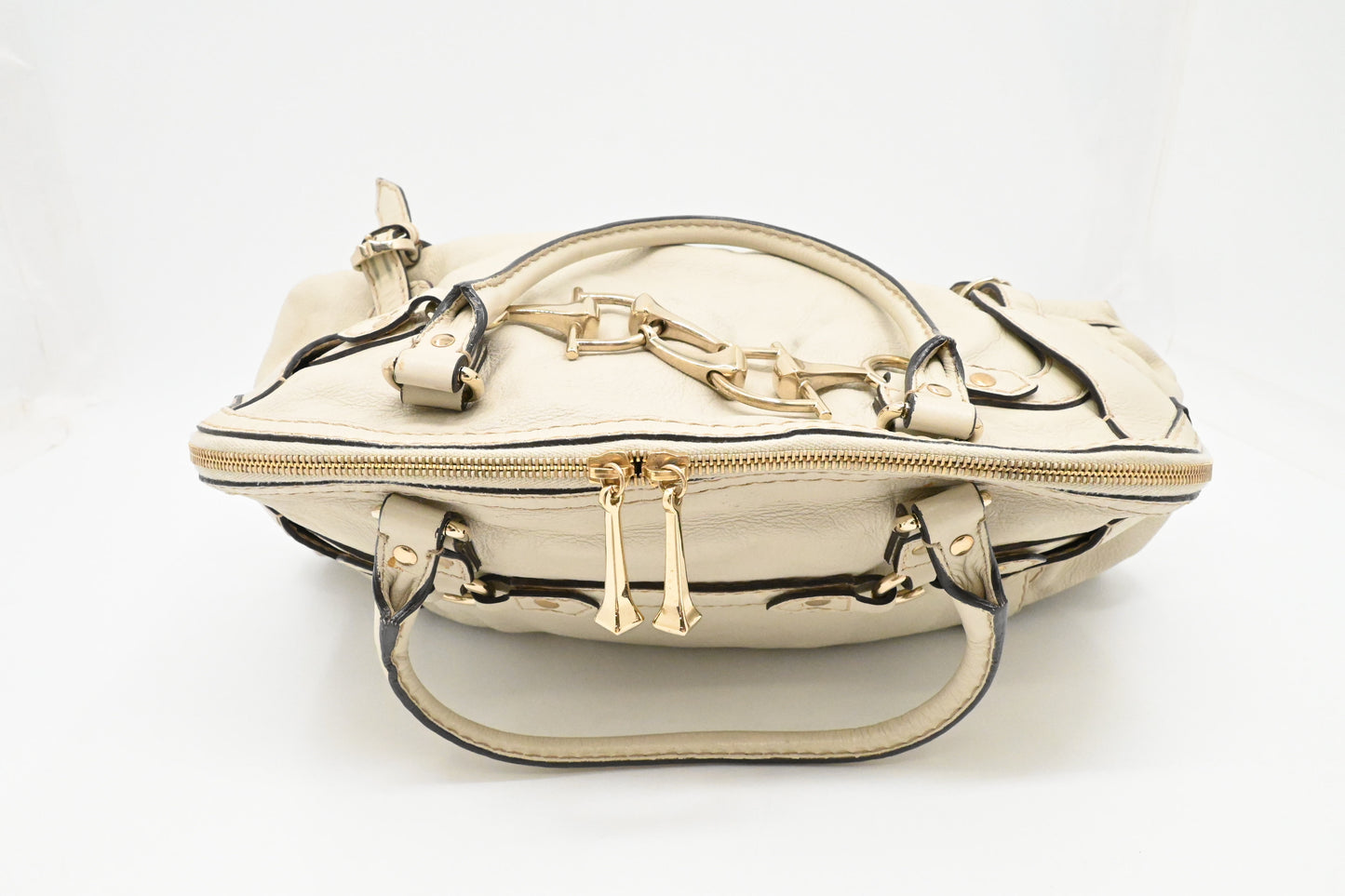 Gucci Horsebit Handbag in Off White Leather