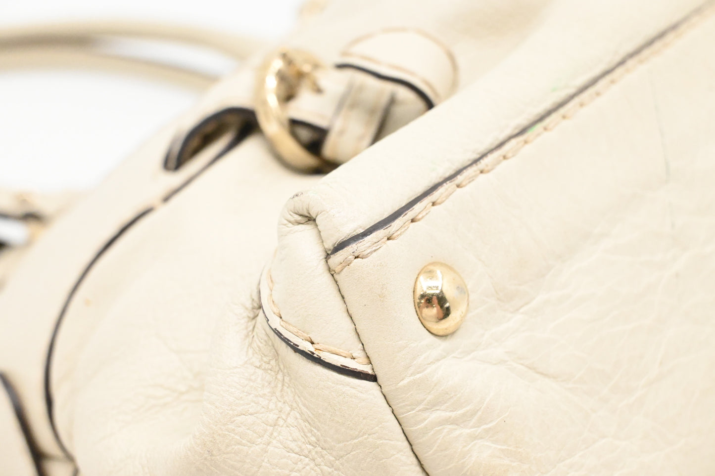 Gucci Horsebit Handbag in Off White Leather