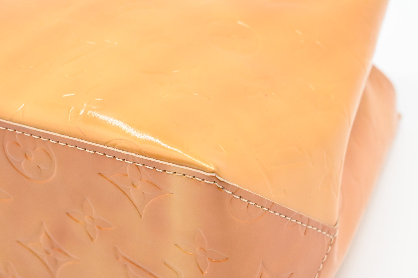 Louis Vuitton Reade PM in Mango Vernis