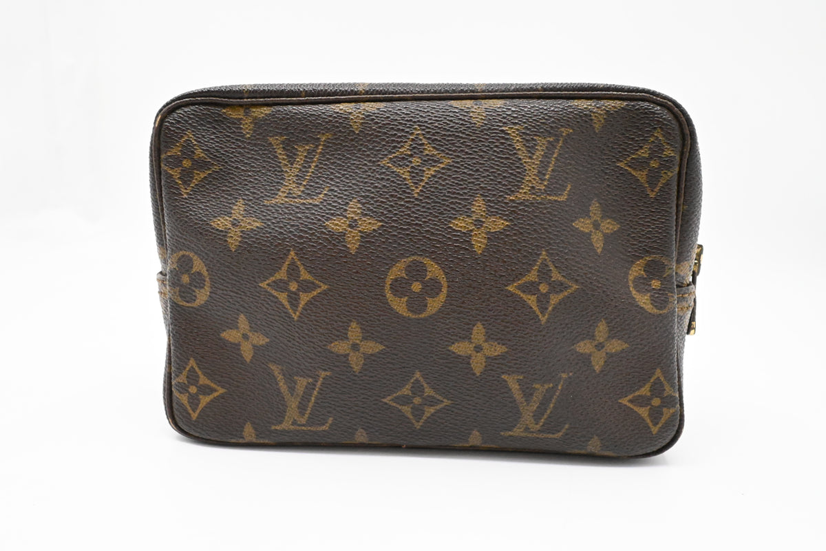 Louis Vuitton Trousse 18 in Monogram Canvas