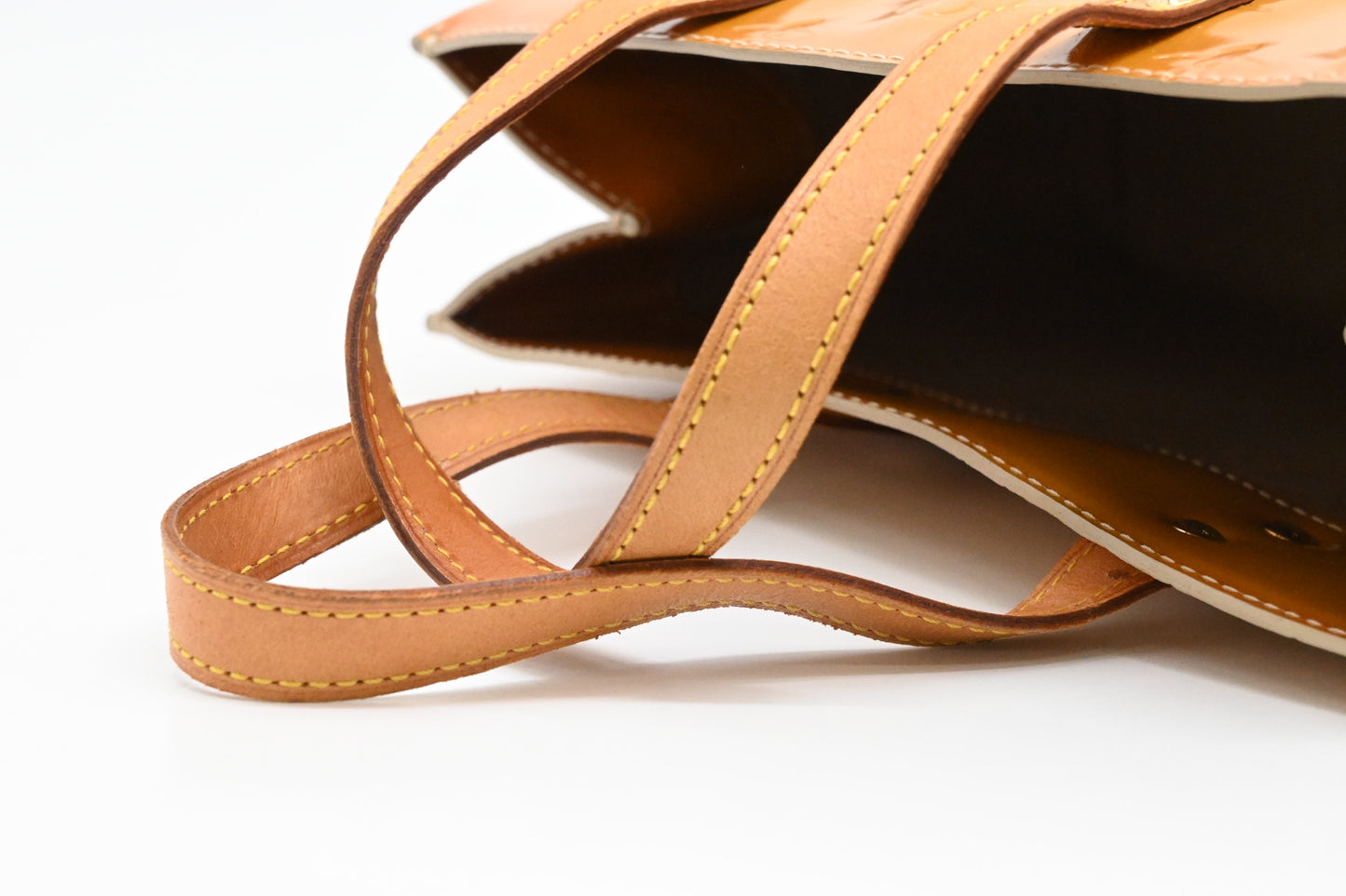 Louis Vuitton Reade PM in Mango Vernis