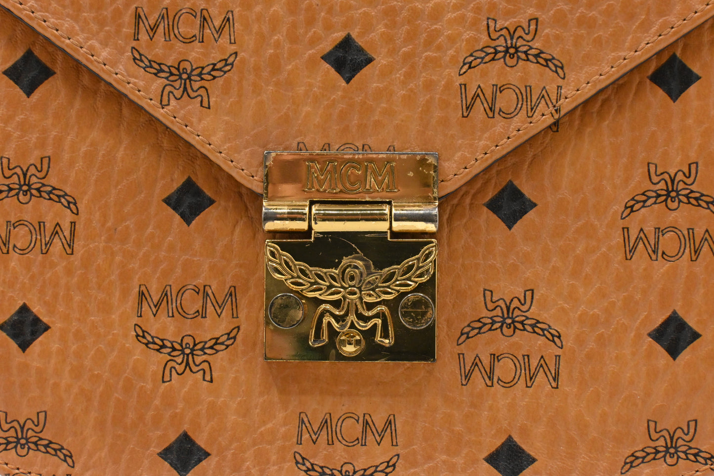 MCM Messenger Bag in Cognac Visetos Canvas