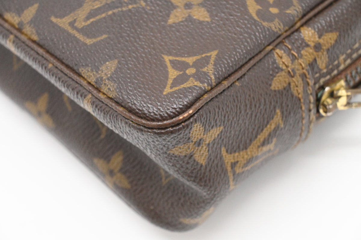 Louis Vuitton Trousse 18 in Monogram Canvas