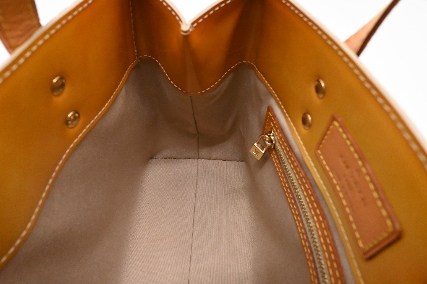 Louis Vuitton Reade PM in Mango Vernis