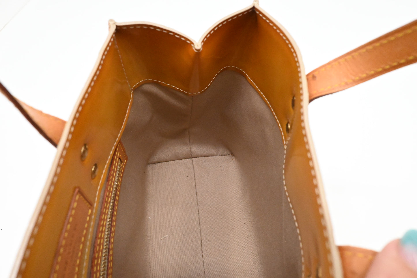 Louis Vuitton Reade PM in Mango Vernis