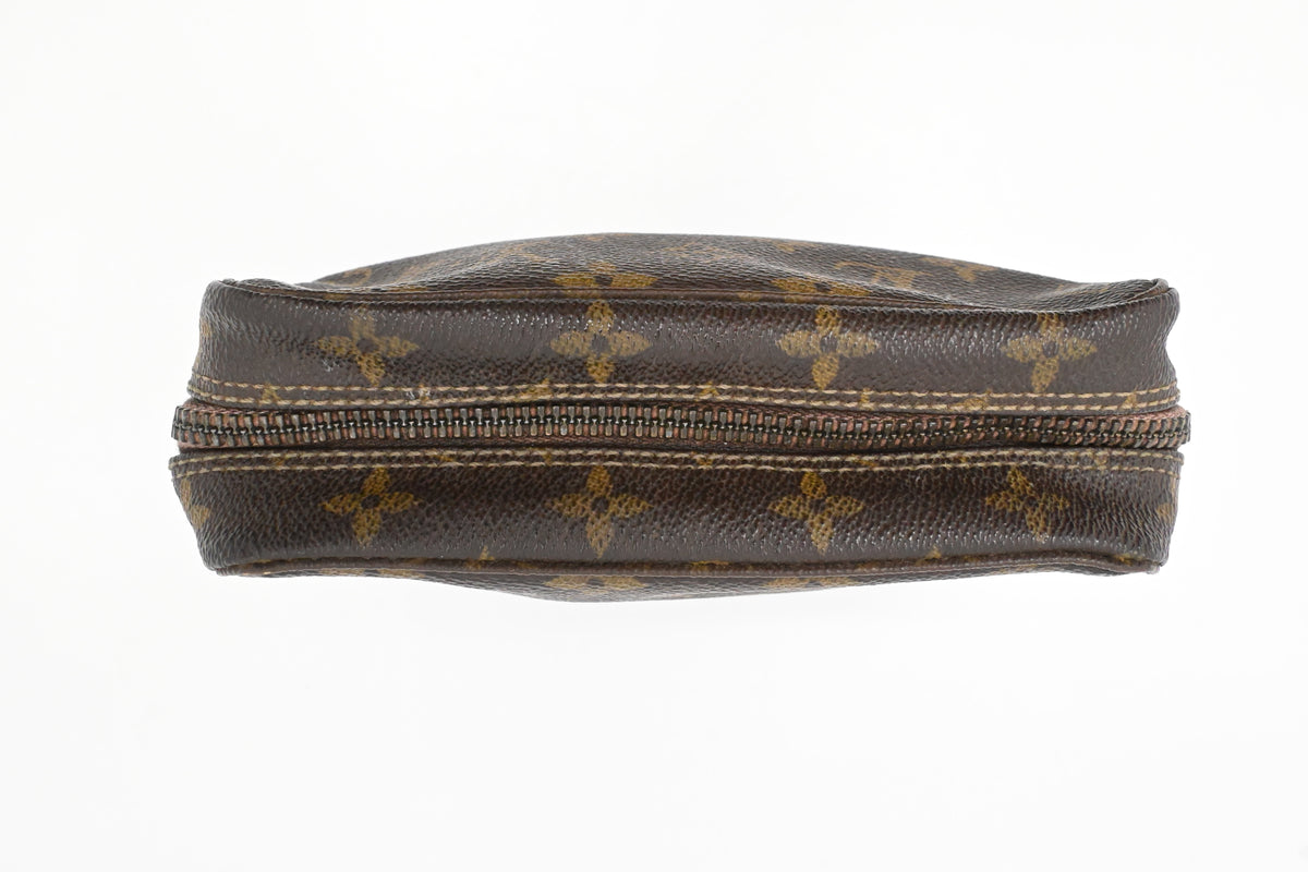 Louis Vuitton Trousse 18 in Monogram Canvas