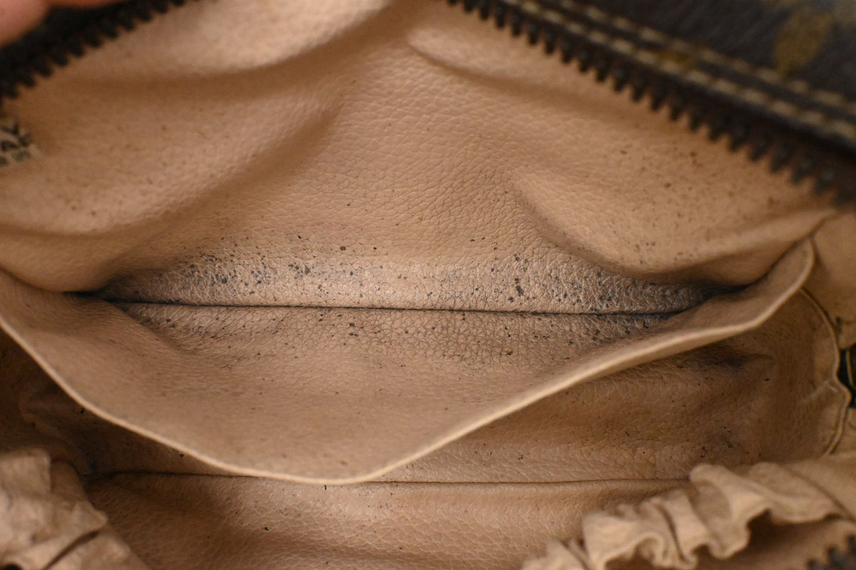 Louis Vuitton Trousse 18 in Monogram Canvas