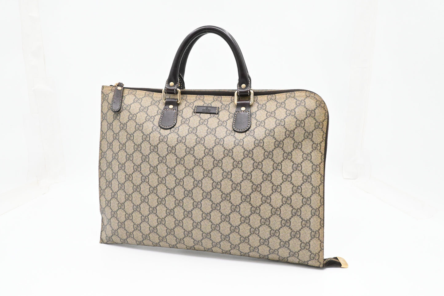 Gucci Business Bag in GG Supreme Canvas