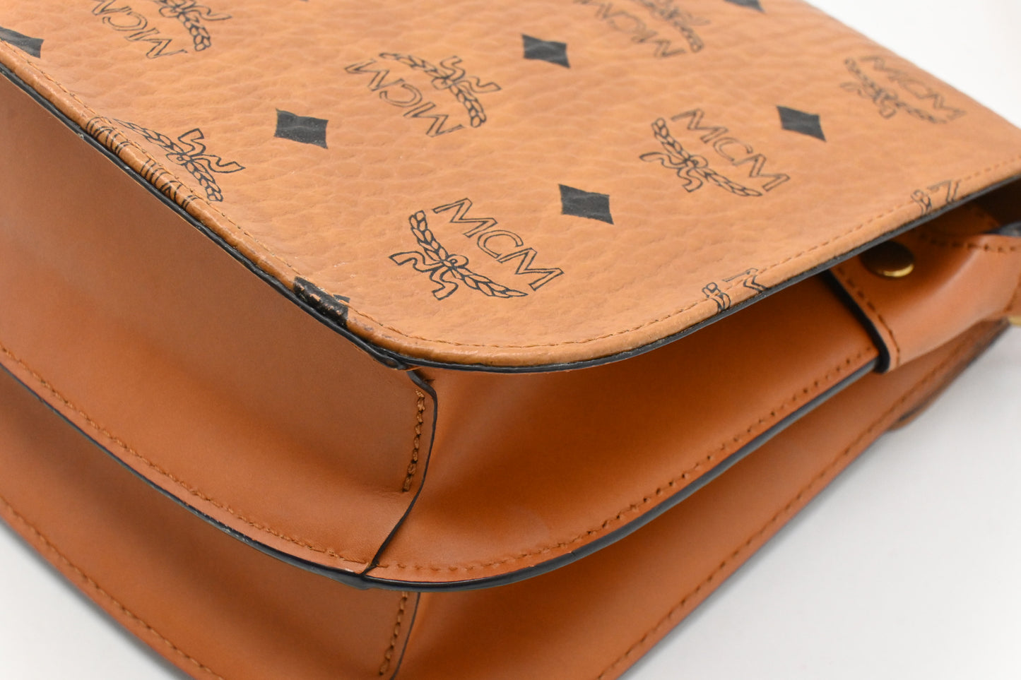 MCM Messenger Bag in Cognac Visetos Canvas