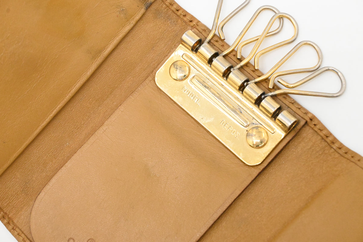 Gucci 6 Key Case in GG Canvas