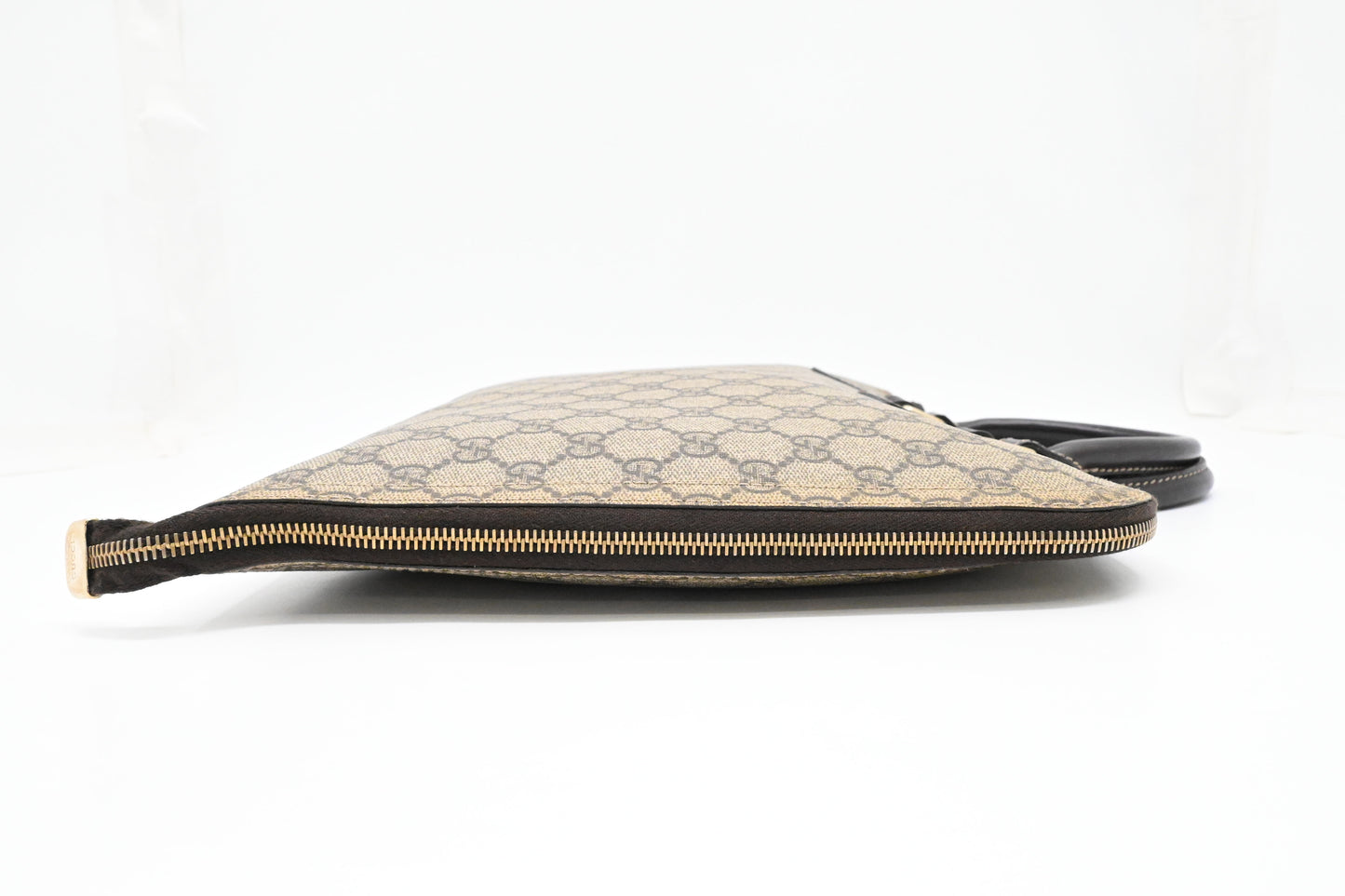 Gucci Business Bag in GG Supreme Canvas