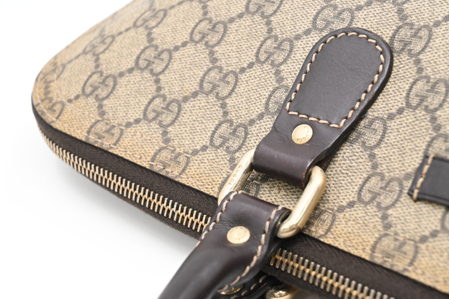 Gucci Business Bag in GG Supreme Canvas