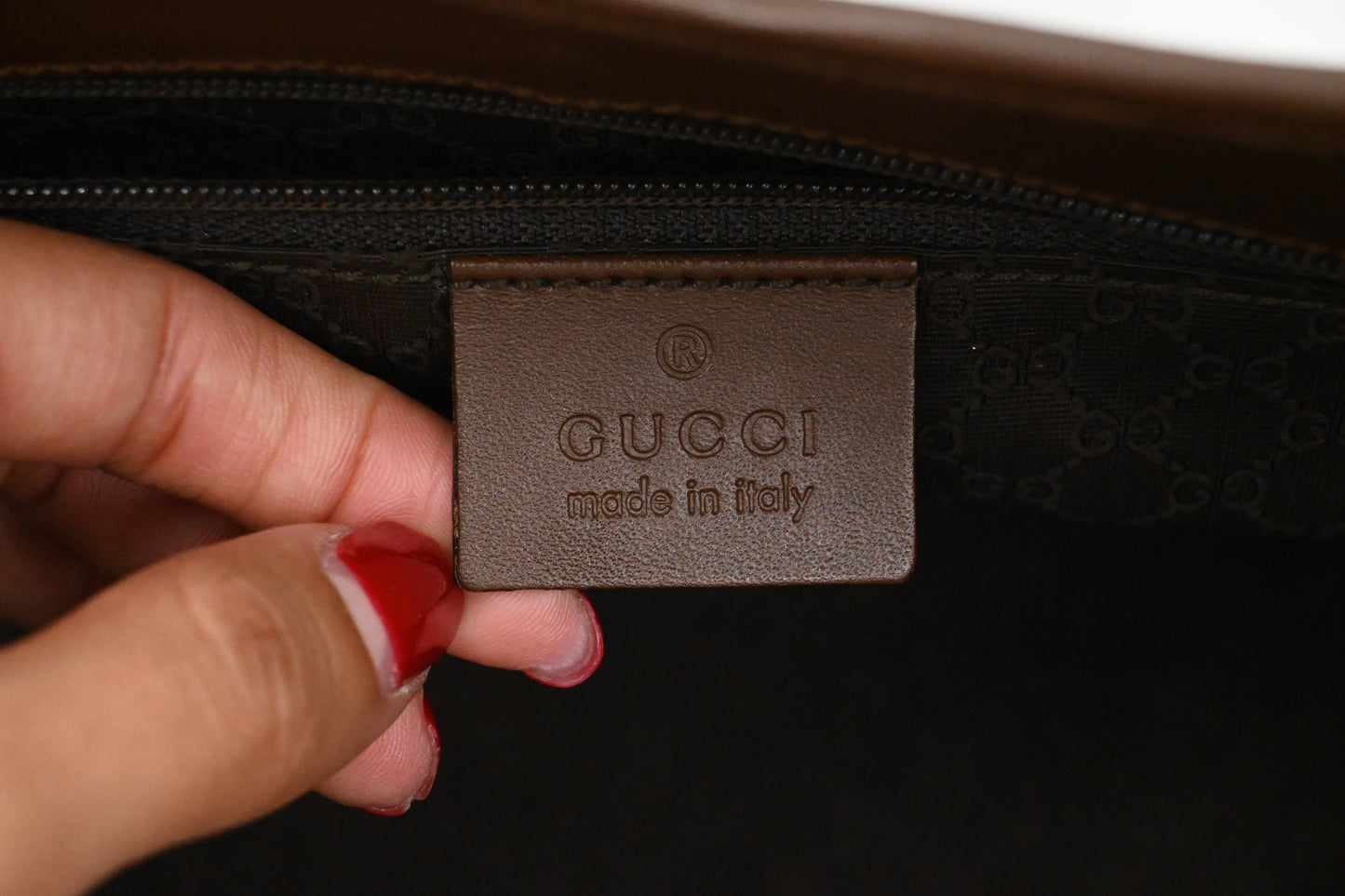 Gucci Jackie Shoulder Bag in Tan Canvas