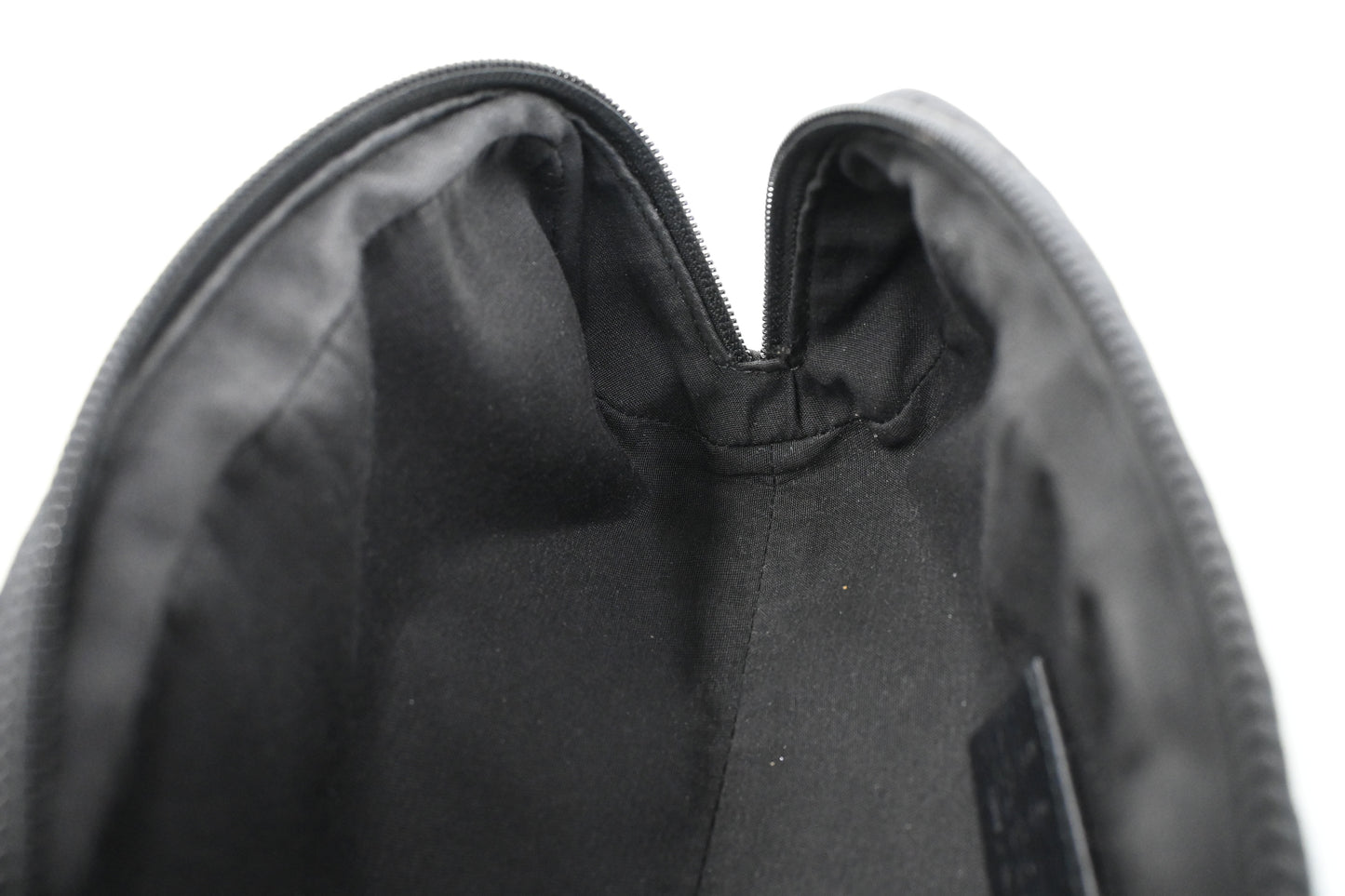 Gucci Pouch in Black Canvas