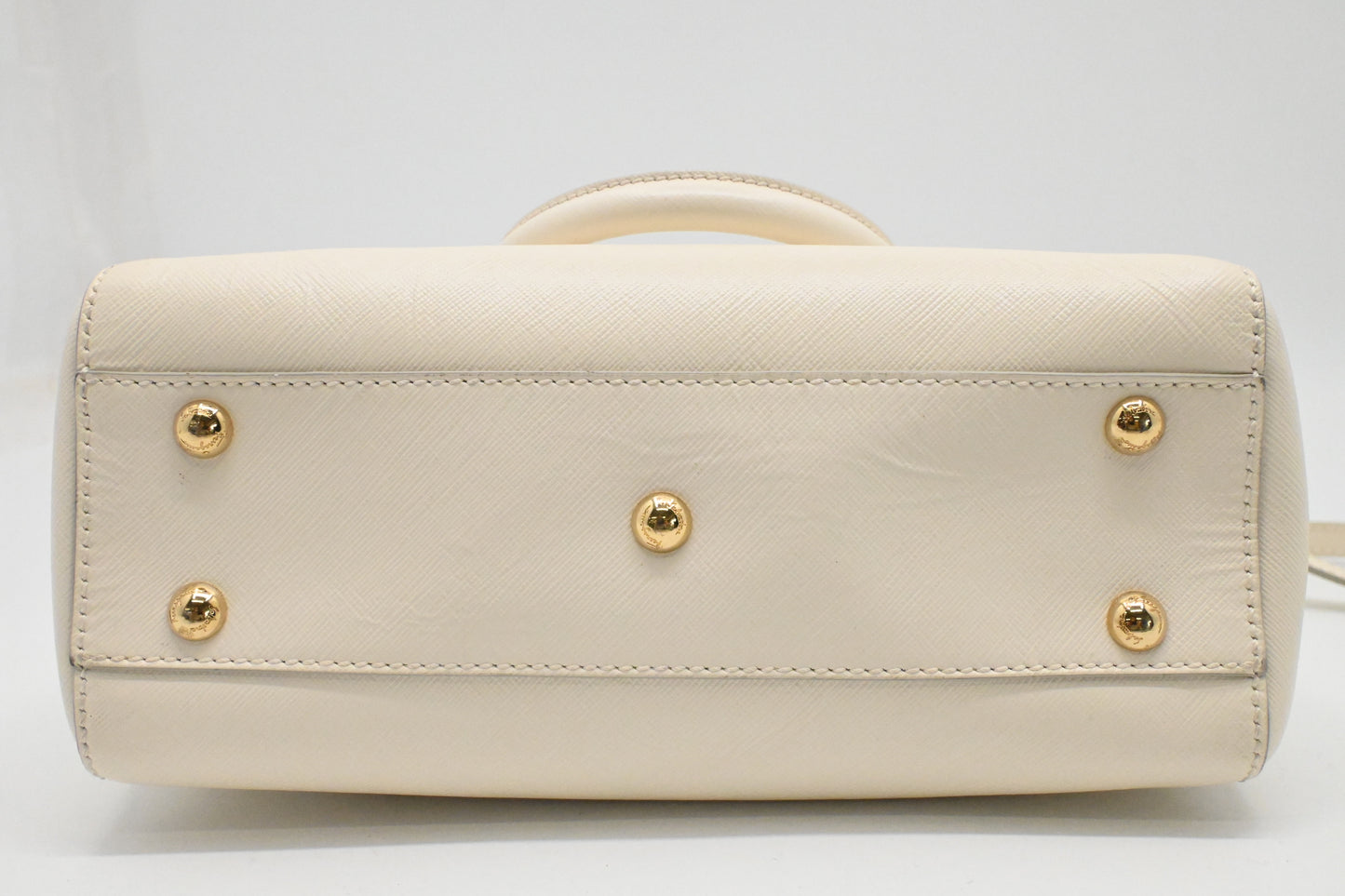 Ferragamo Vara Handbag in Cream Leather