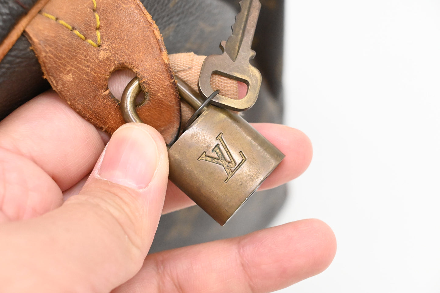 Louis Vuitton Speedy 30 in Monogram Canvas