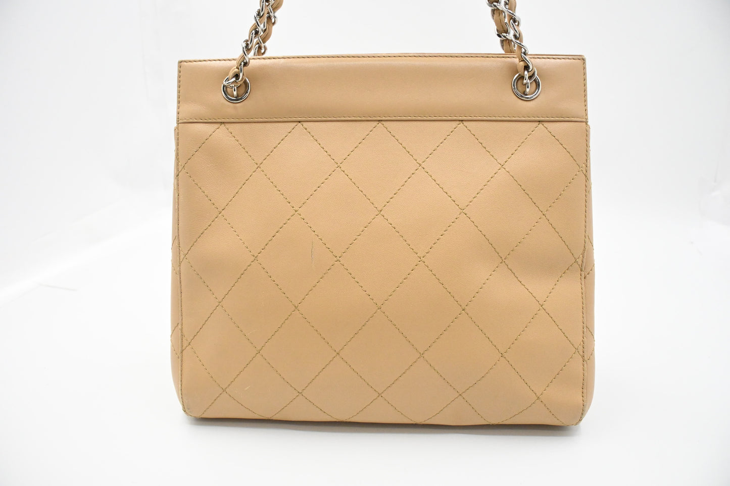 Chanel Chain Shoulder Bag in Beige Leather