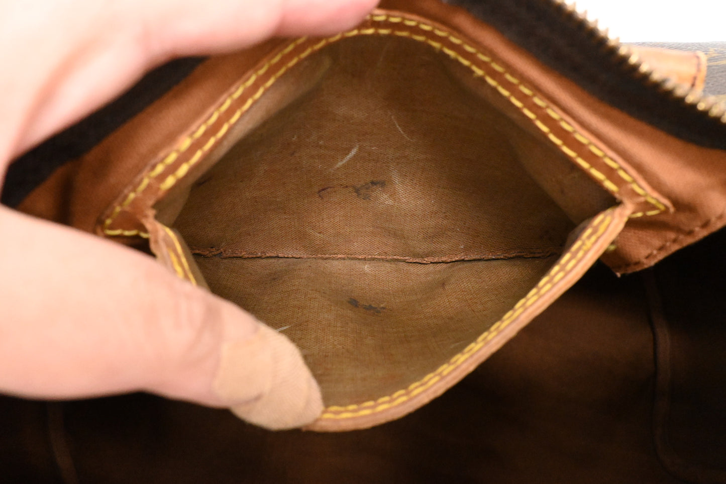Louis Vuitton Speedy 30 in Monogram Canvas