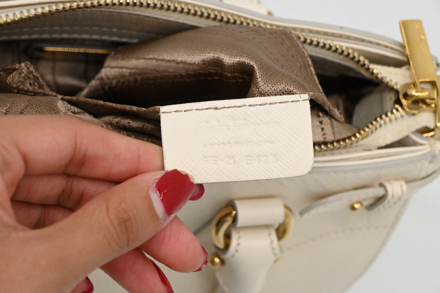 Ferragamo Vara Handbag in Cream Leather