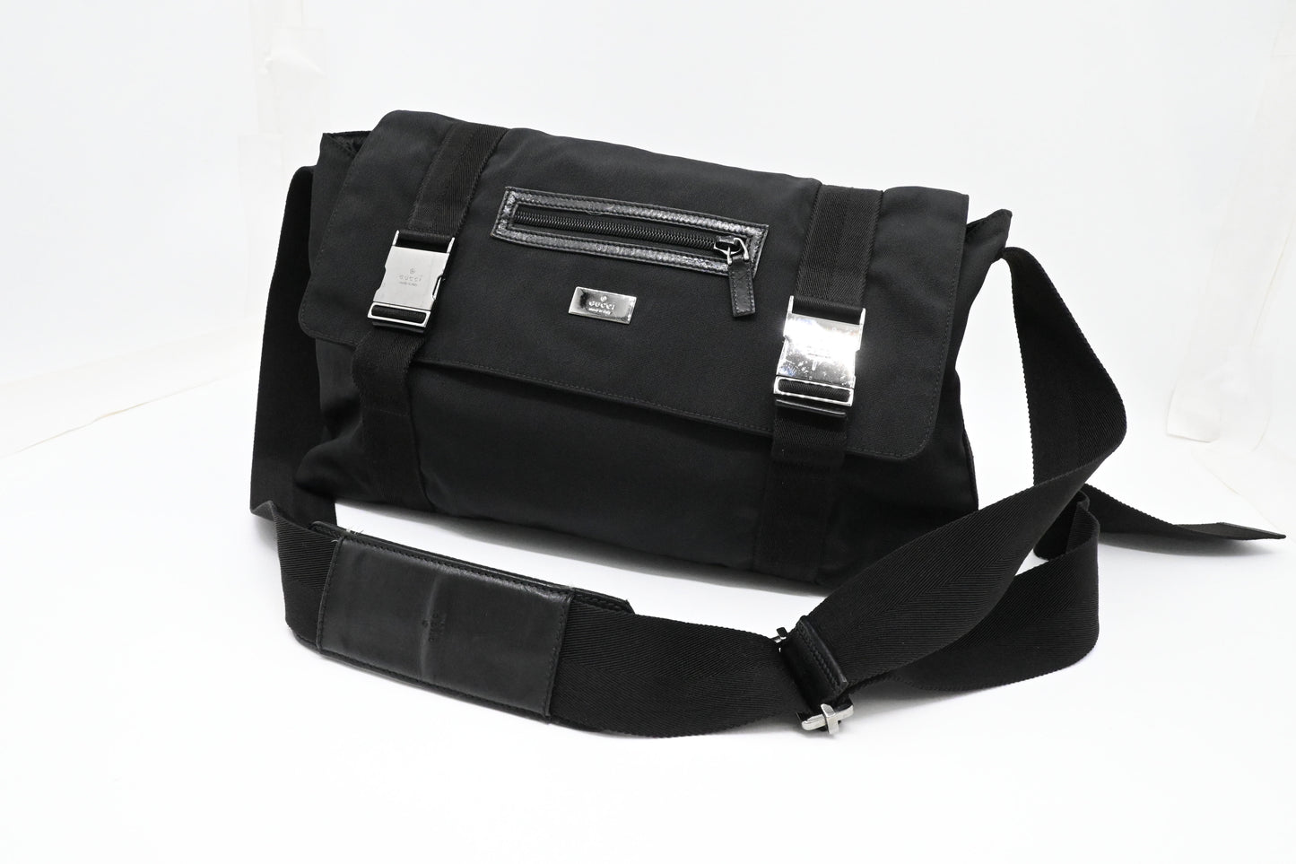 Gucci Messenger Bag in Black Canvas