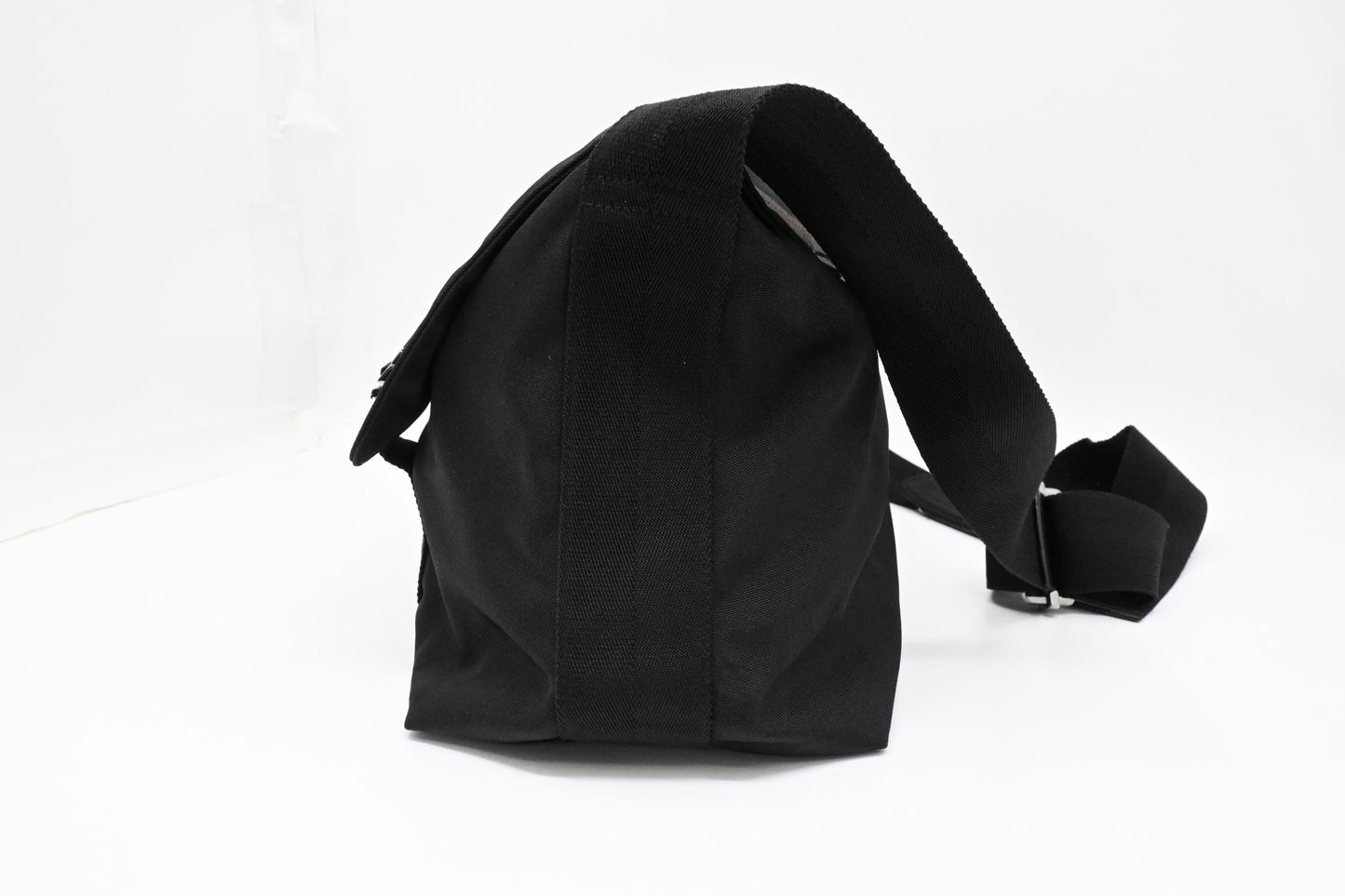 Gucci Messenger Bag in Black Canvas