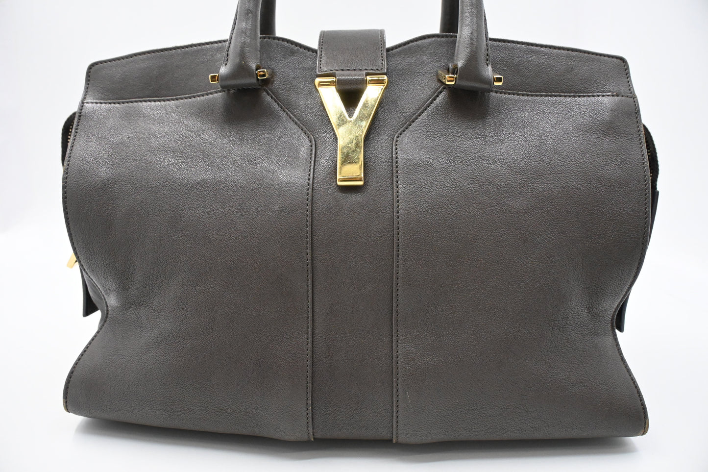 YSL Saint Laurent Cabas Handbag in Gray Leather