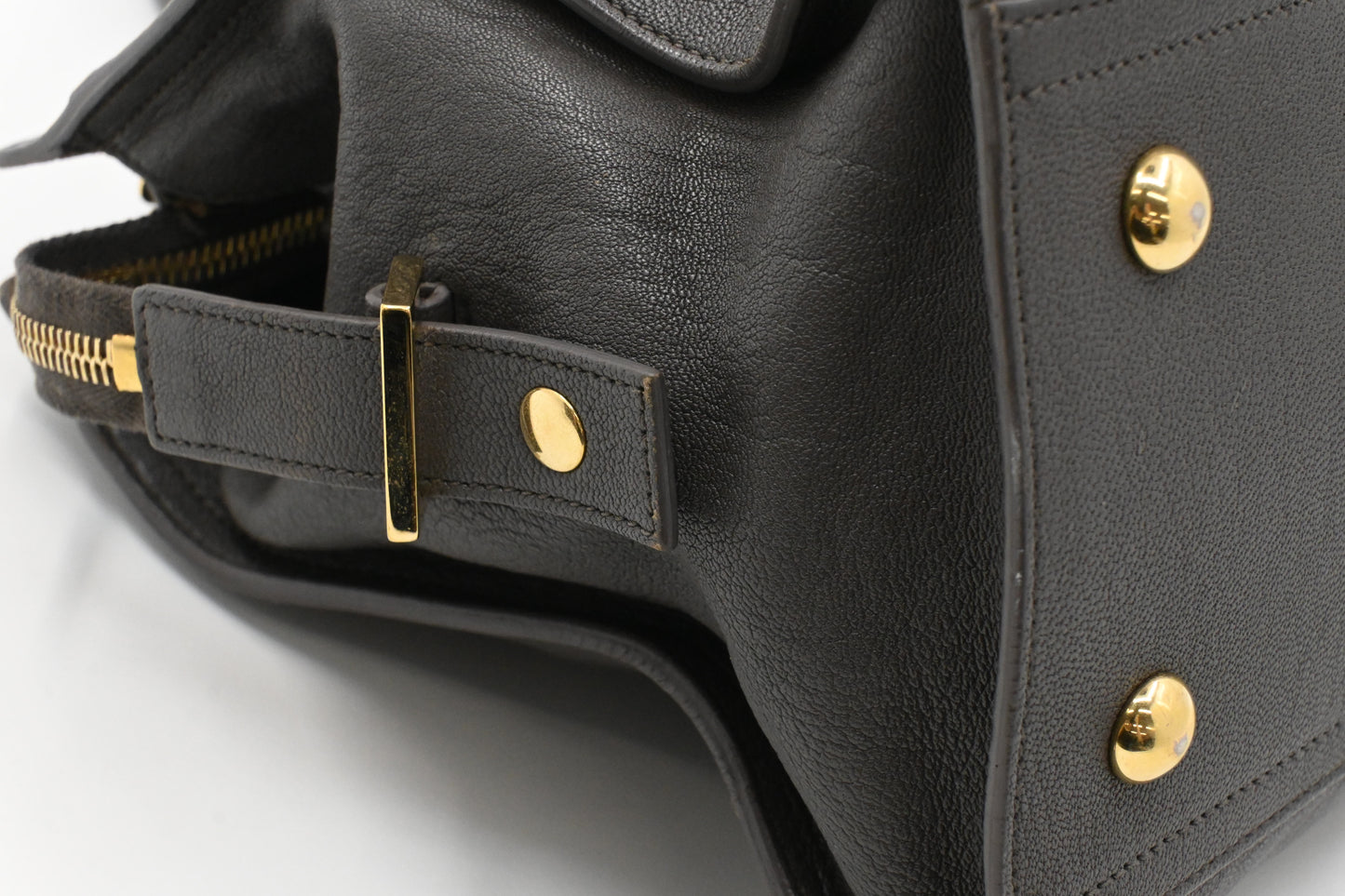 YSL Saint Laurent Cabas Handbag in Gray Leather
