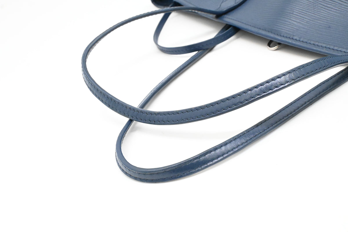 Louis Vuitton Neverfull MM in Blue Epi Leather
