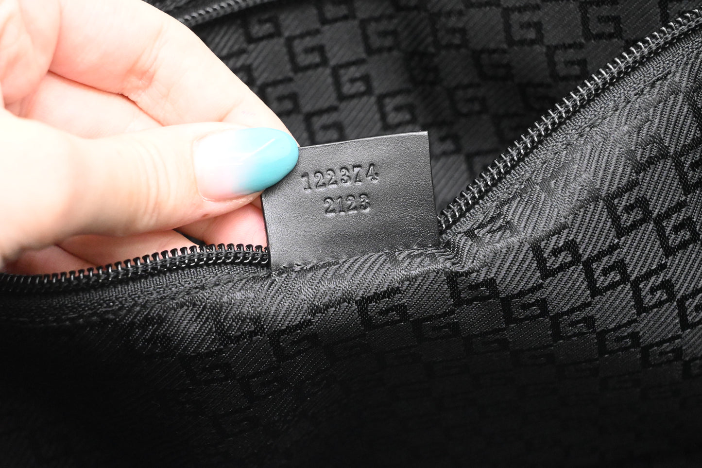 Gucci Messenger Bag in Black Canvas