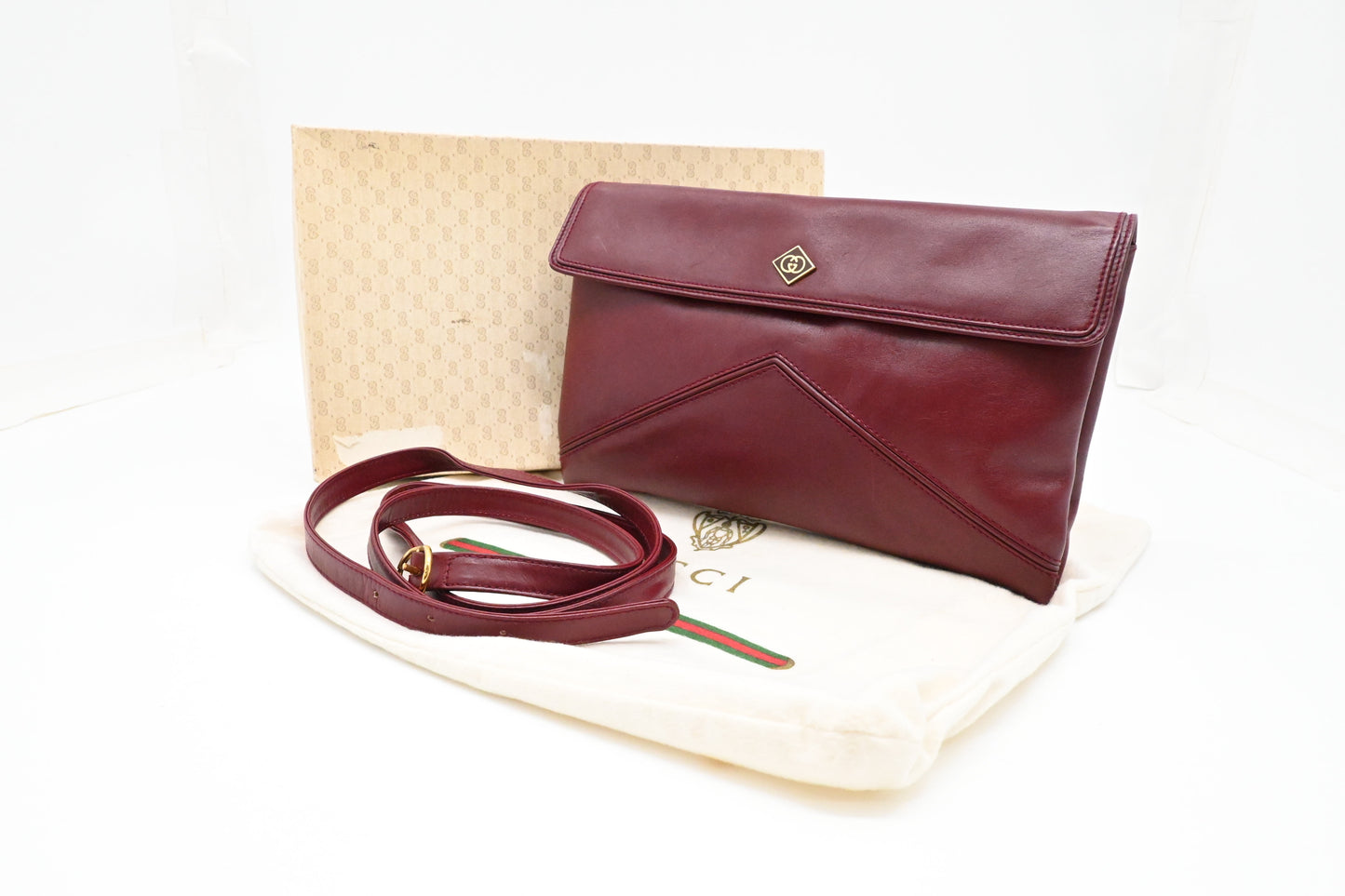 Gucci Clutch in Burgundy Leather