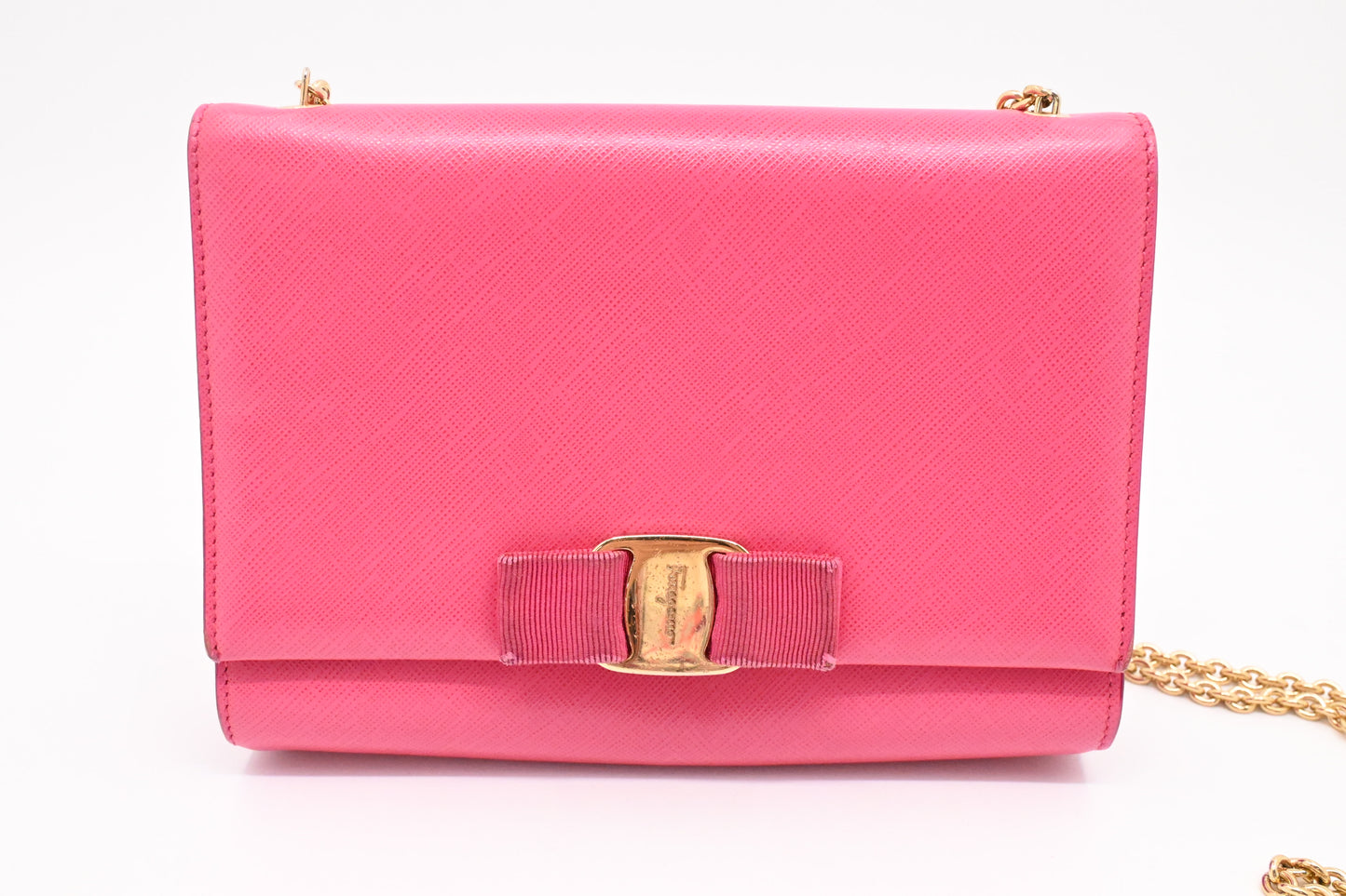 Ferragamo Chain Crossbody in Pink Leather