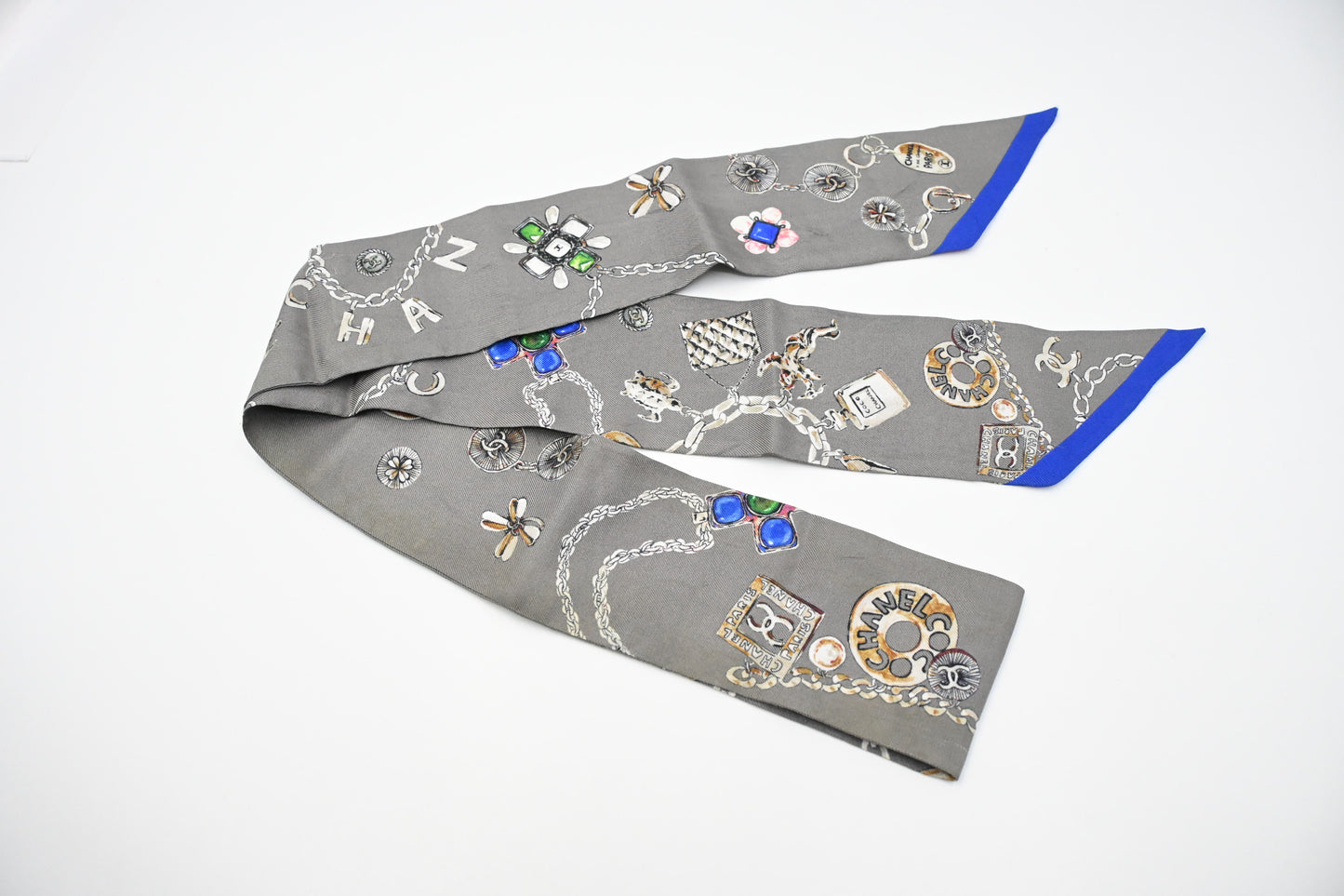 Chanel Bandeau in Gray Silk