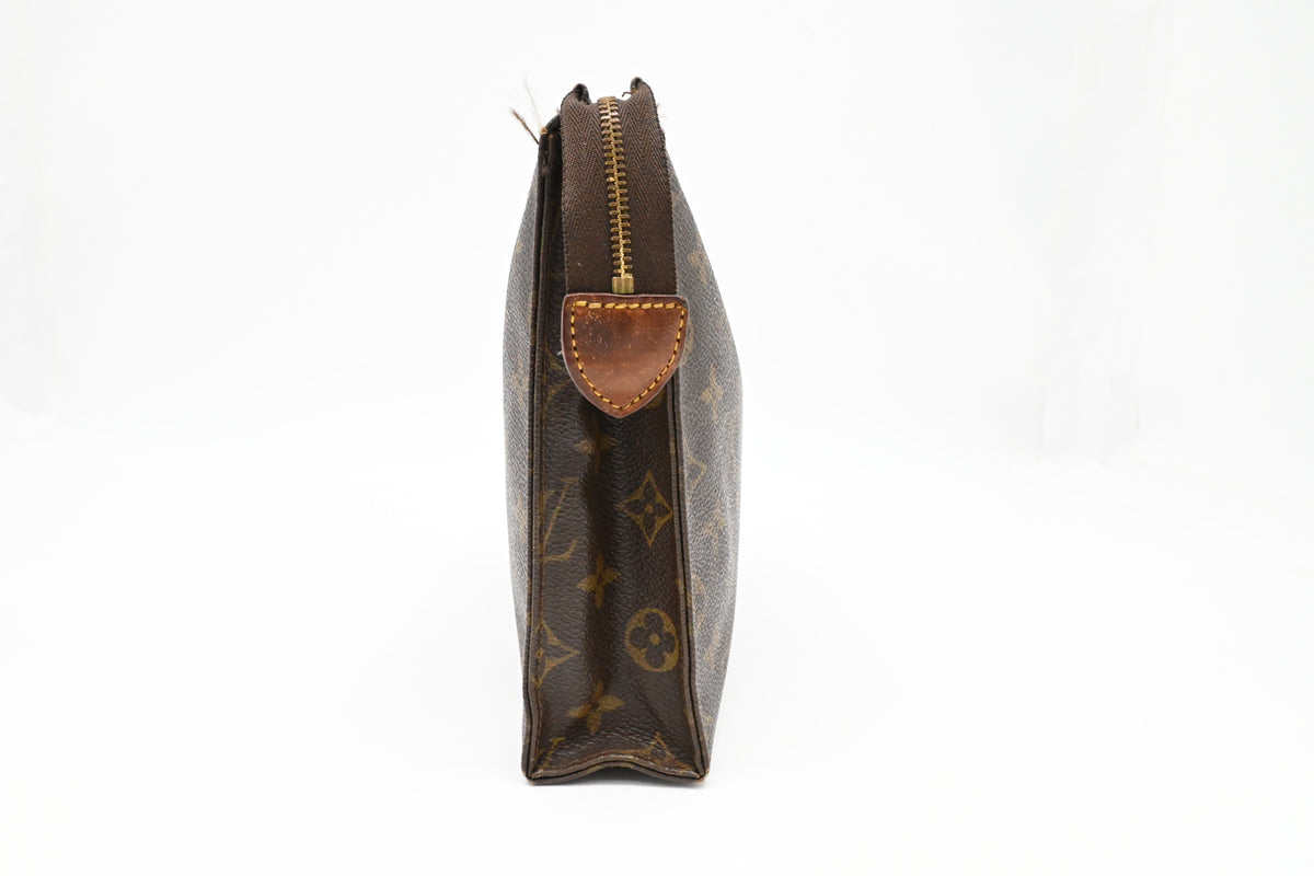 Louis Vuitton Toiletry 26 in Monogram Canvas