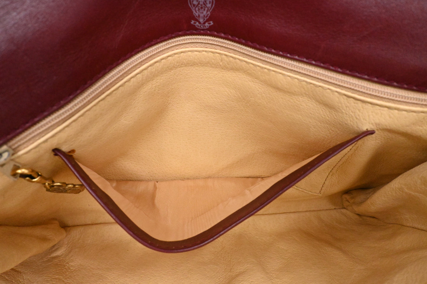 Gucci Clutch in Burgundy Leather