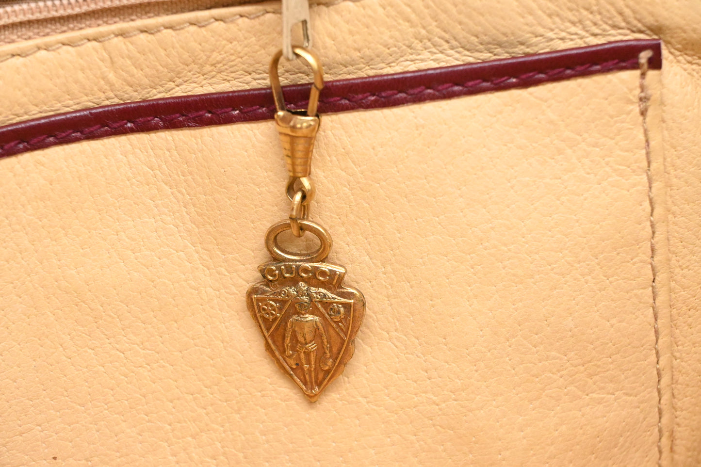 Gucci Clutch in Burgundy Leather