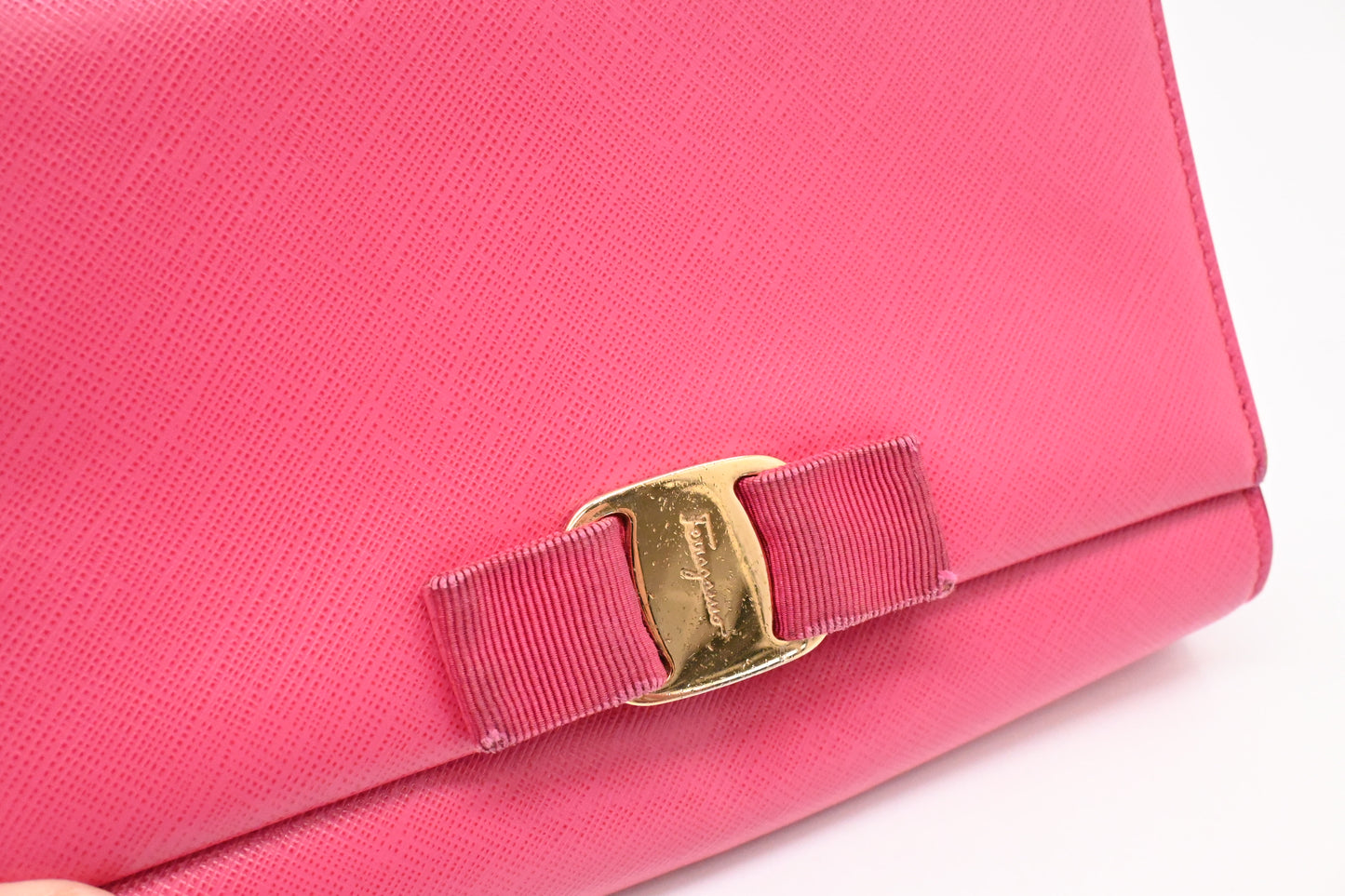 Ferragamo Chain Crossbody in Pink Leather