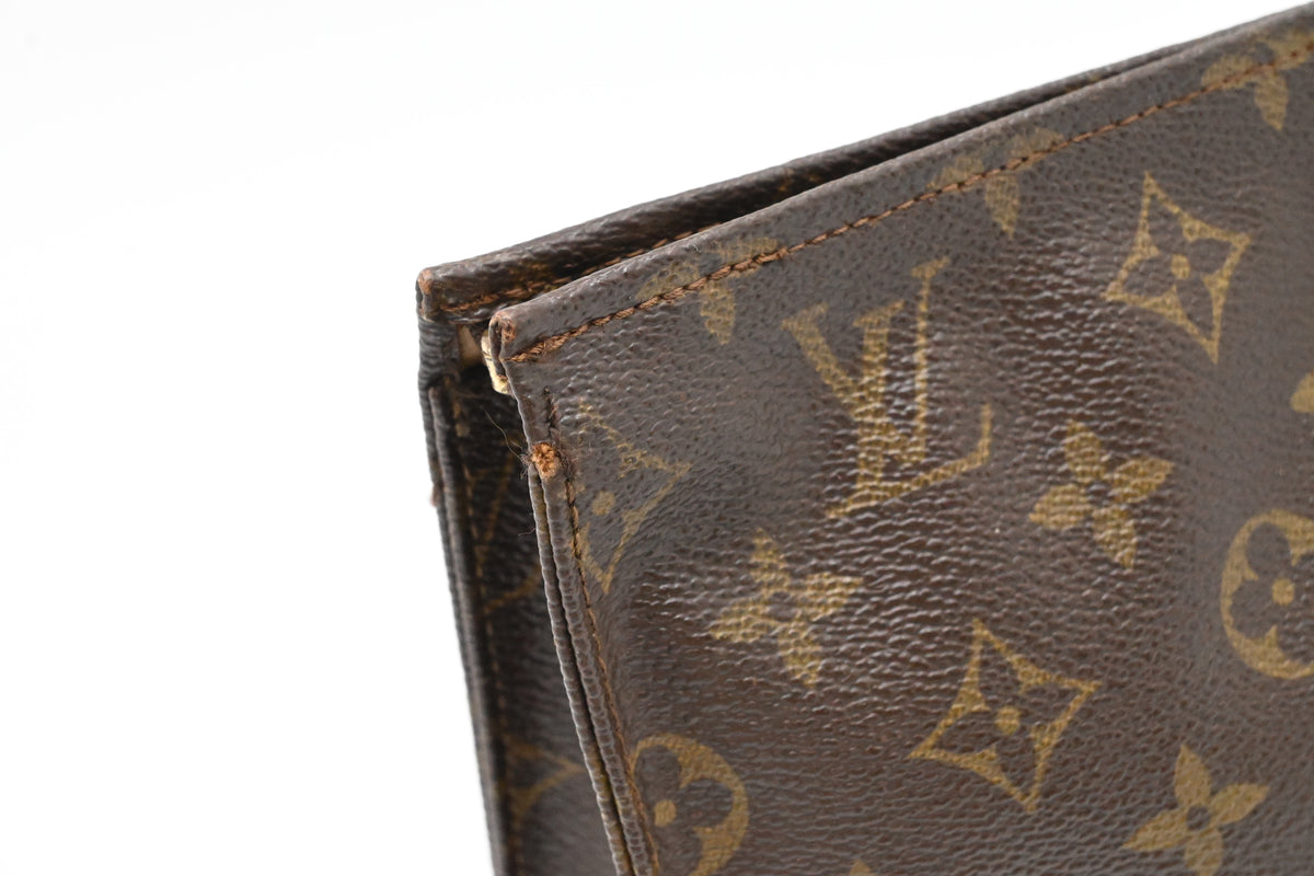 Louis Vuitton Toiletry 26 in Monogram Canvas