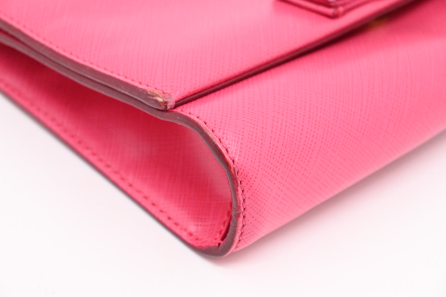 Ferragamo Chain Crossbody in Pink Leather